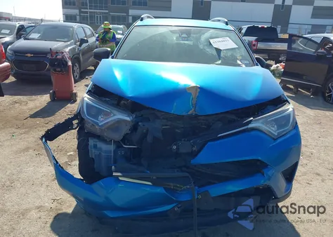 2017 Toyota Rav4 Le из США, поврежденный, VIN JTMZFREV9HJ720322